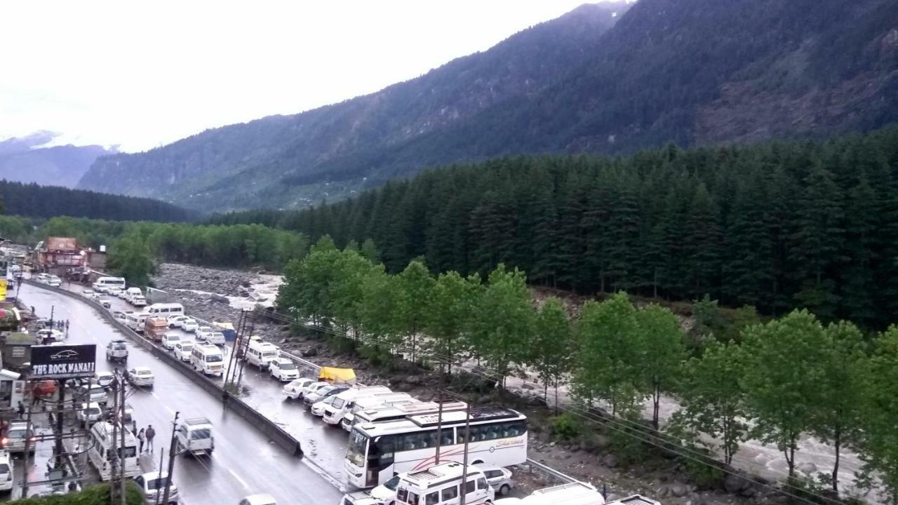 Le Grand Manali - The River Facing Hotel Eksteriør billede